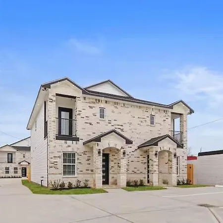 2Bd 2Br Modern Green House Oasis Houston Exterior photo